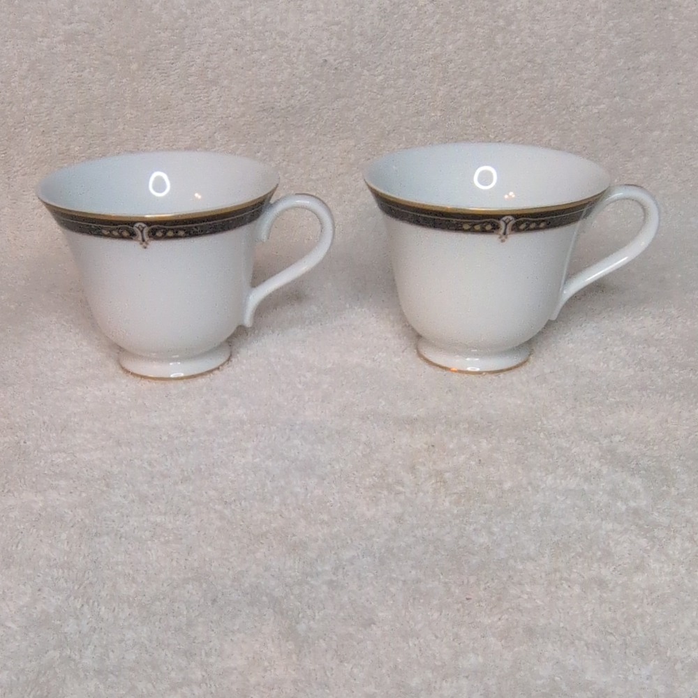 Wedgwood Whitfield Cups Embassy Collection Fine China 1995 Replacement Set of 2